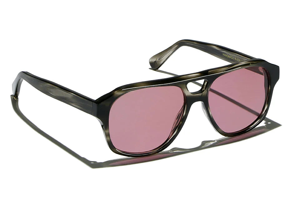 L.G.R GABON 7024 — angled view